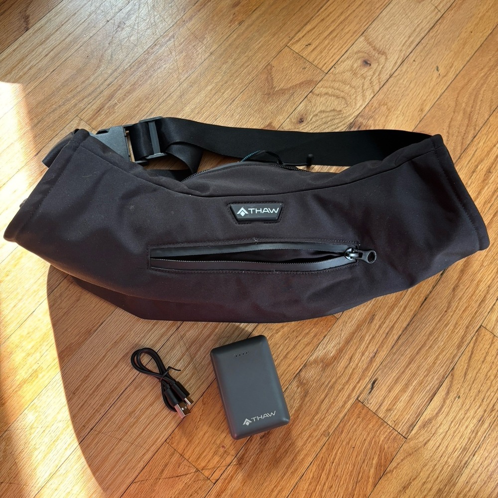Thaw Cinder 10K Rechargeable Heater Hand Warmer Pouch Black Used Great Condition
